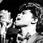 James-Brown-and-the-Shure-55s